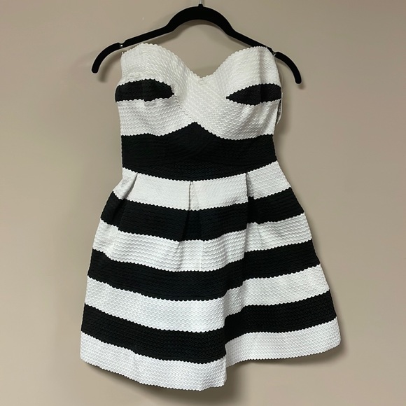 Black & White Strapless Dress NWT - Picture 1 of 6